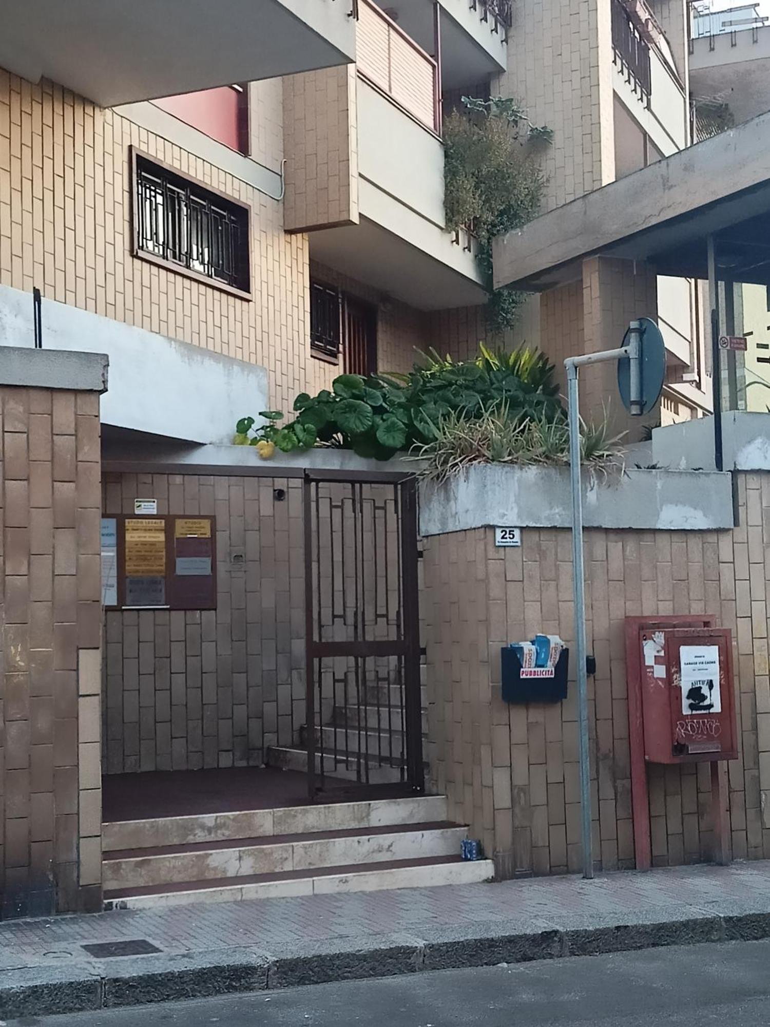 Jitaku Maine Apartman Cagliari Kültér fotó