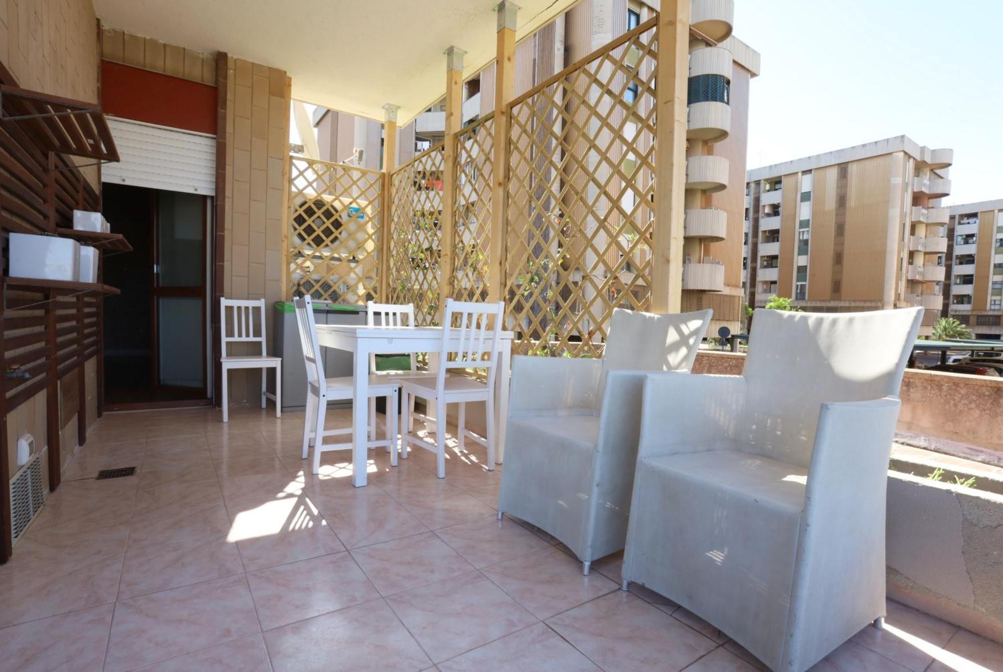 Jitaku Maine Apartman Cagliari Kültér fotó